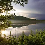 Agriturismo Tra Serra E Lago *