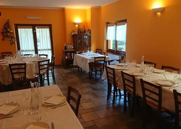 Tra Serra E Roppolo